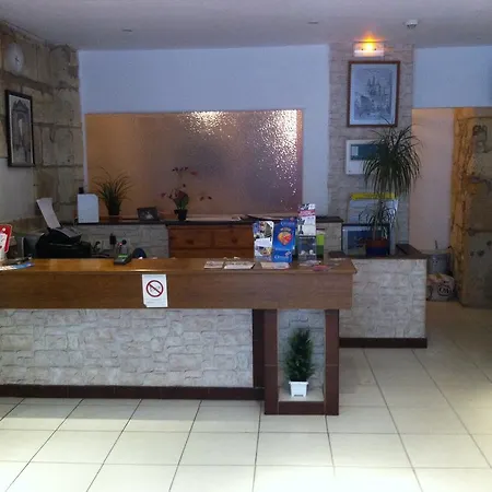 Hotel Saint Remi *